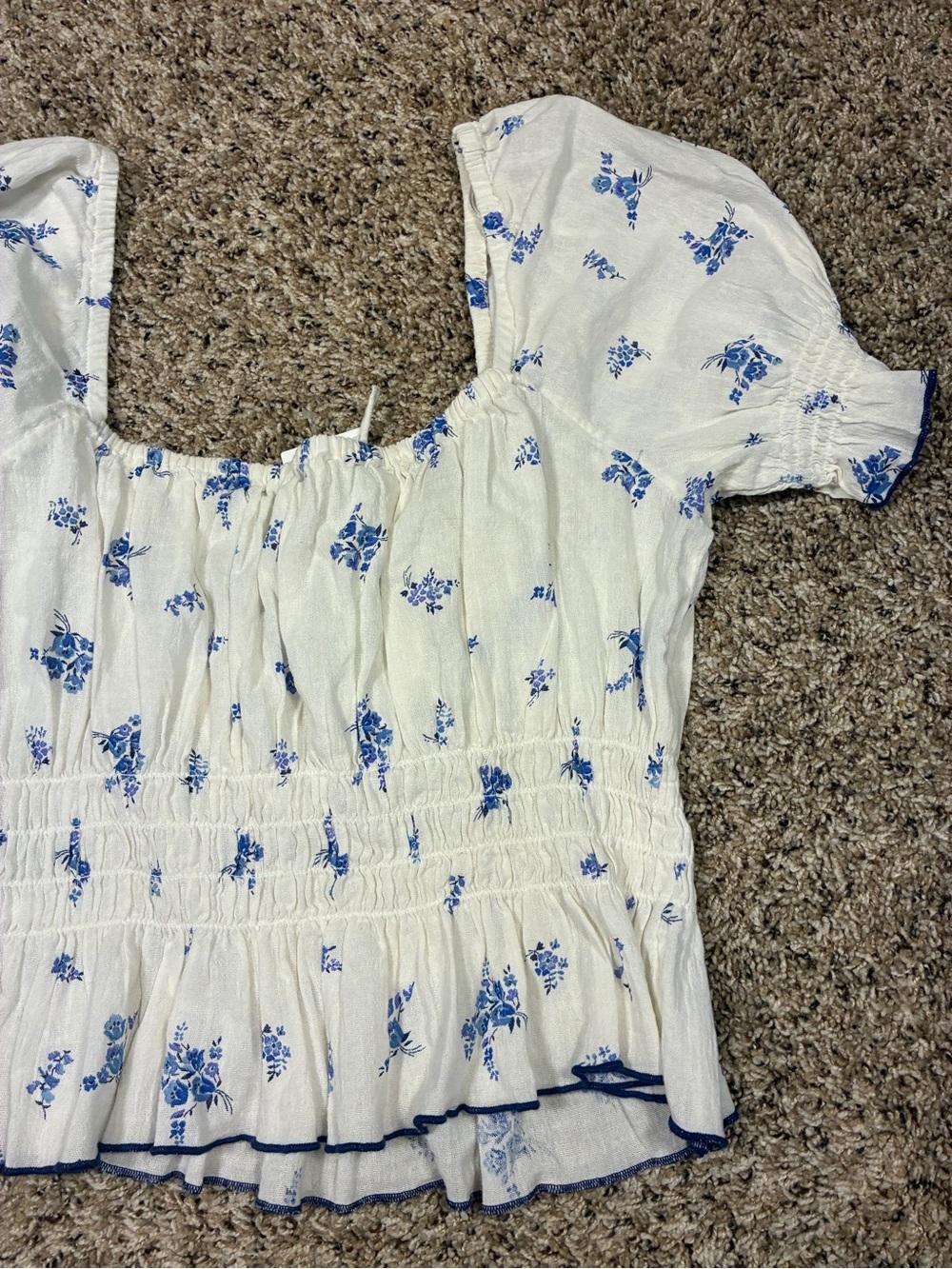 H&M Puff Sleeve Smocked Floral Cotton Cropped Top - Picture 13 of 14